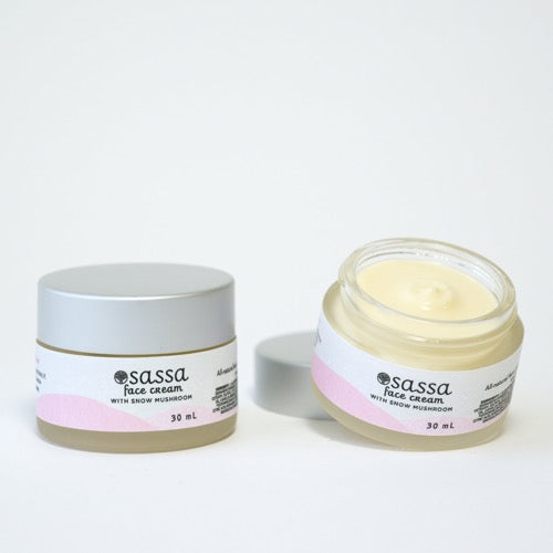 Face cream to protect your skin  all day long